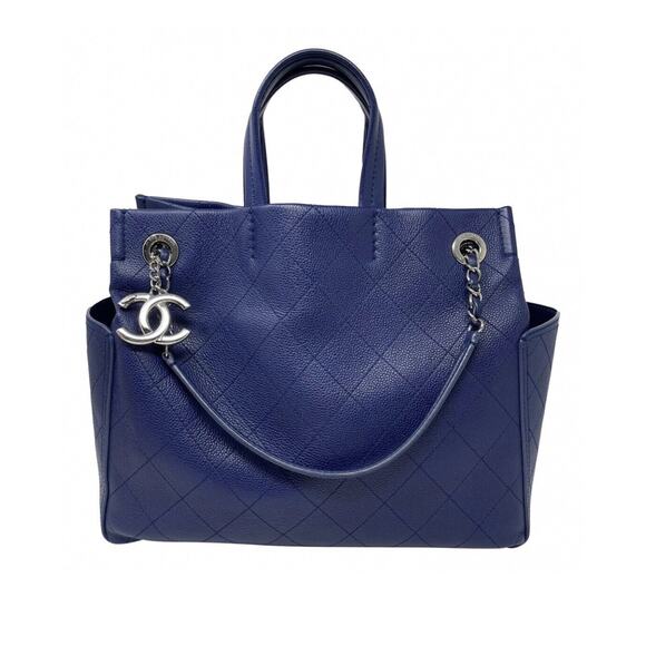 CHANEL Quilted Blue Caviar Leather Pocket Chain CC Charm Tote - Picture 2 of 14